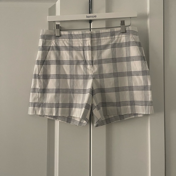 Theory Shorts - Picture 1 of 3